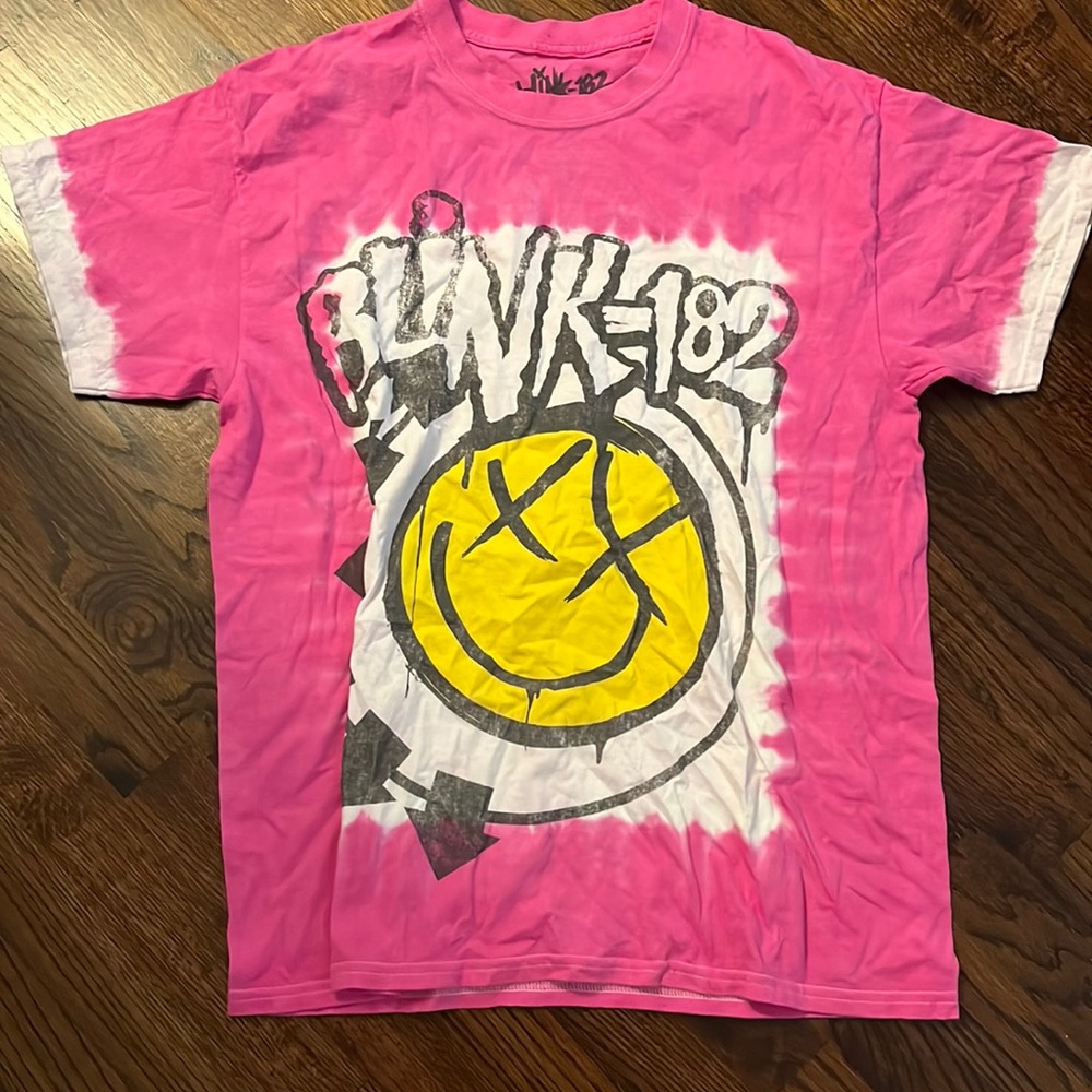 urban tee